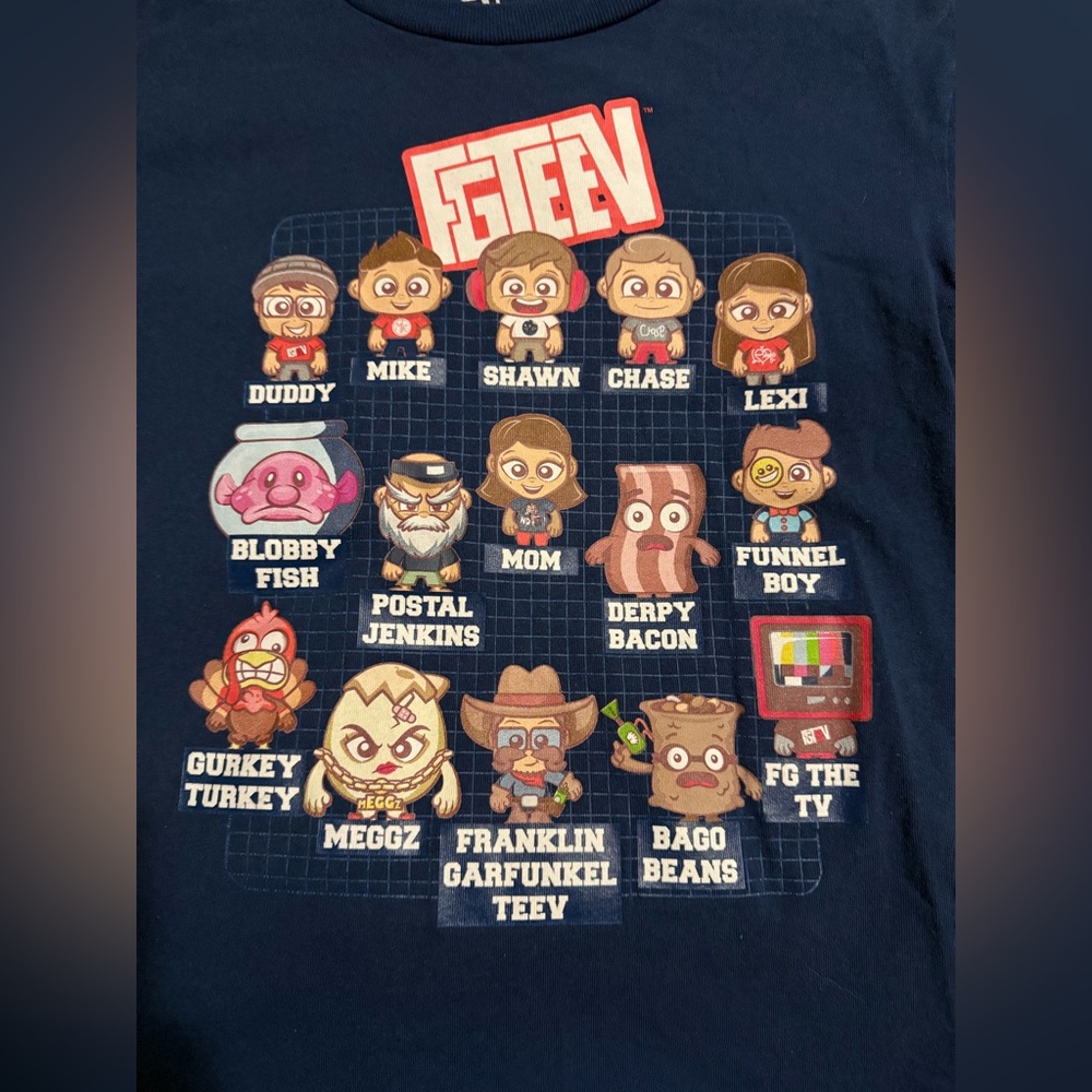 Boys Medium Long Sleeve T-Shirt Bundle | FGTEEV + Star Wars Mandalorian Grogu - Picture 3 of 9